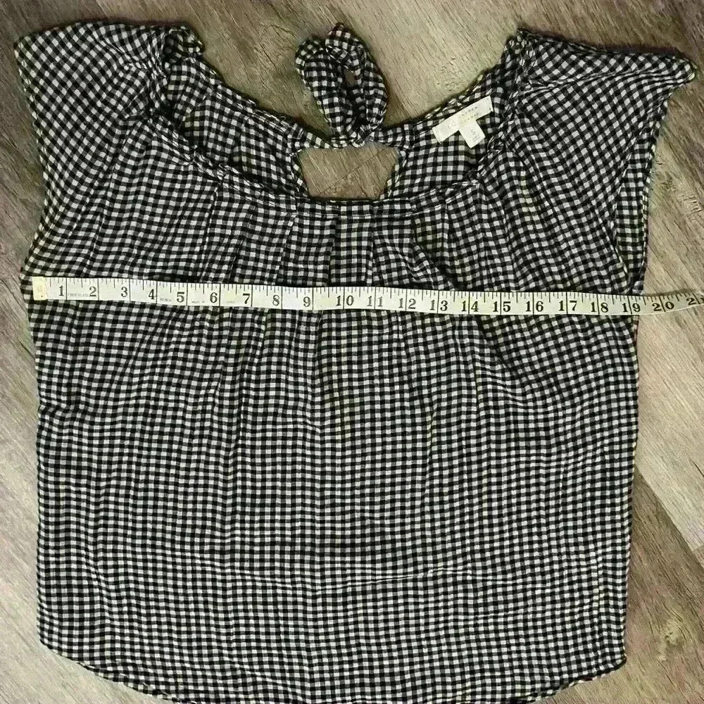 Lauren Conrad black/white gingham short sleeve chambray blouse - Picture 6 of 8